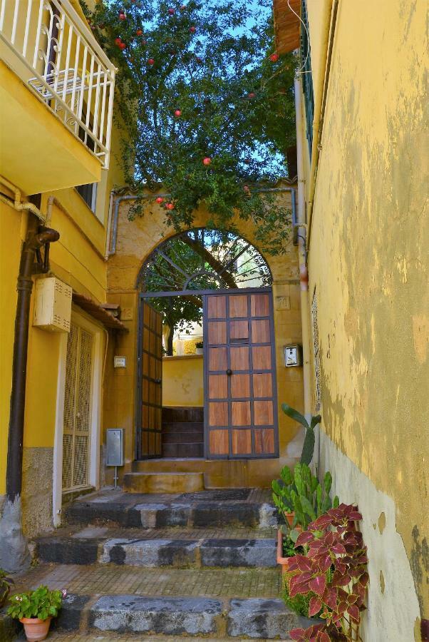 B&B Il Melograno Antico Con Terrazza E Giardino Агридженто Экстерьер фото