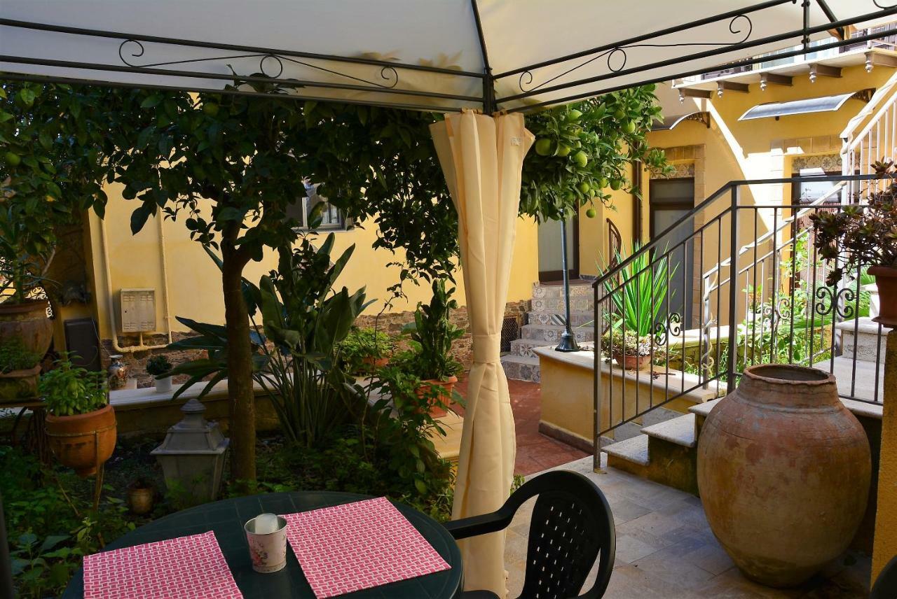 B&B Il Melograno Antico Con Terrazza E Giardino Агридженто Экстерьер фото