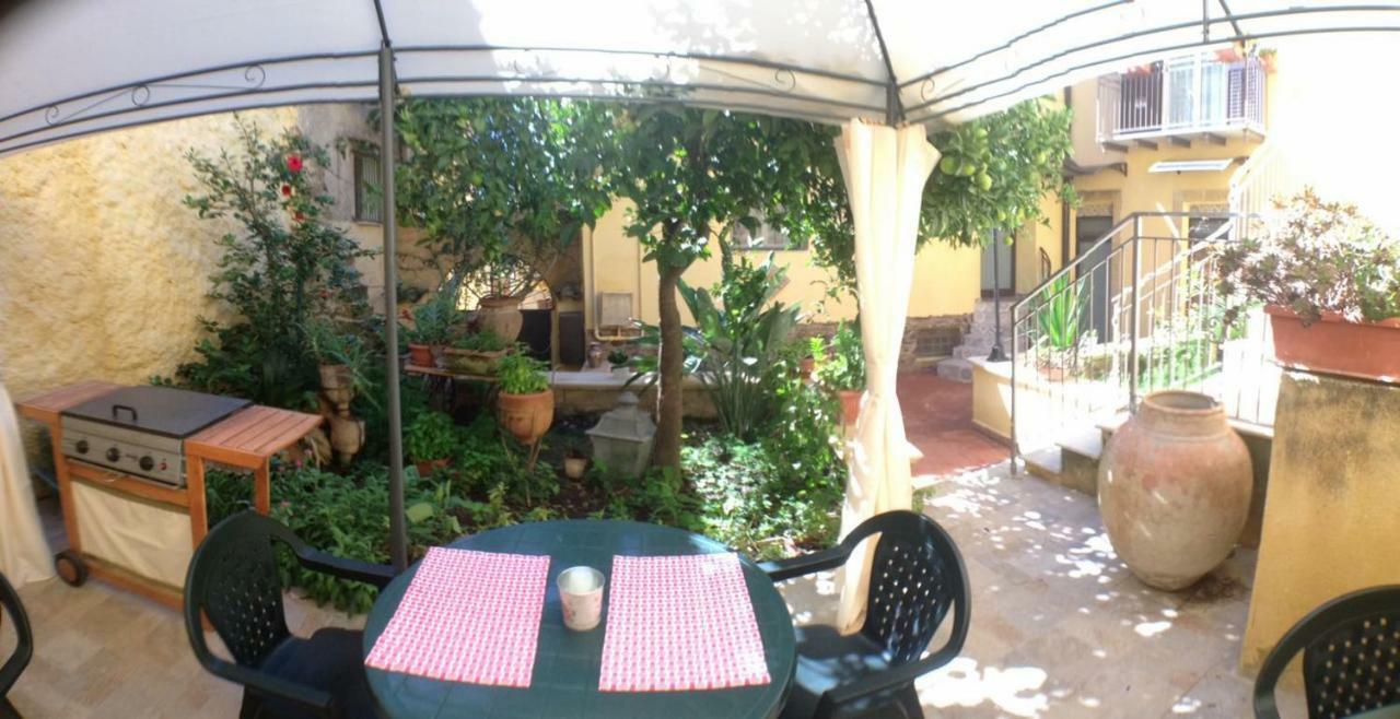 B&B Il Melograno Antico Con Terrazza E Giardino Агридженто Экстерьер фото